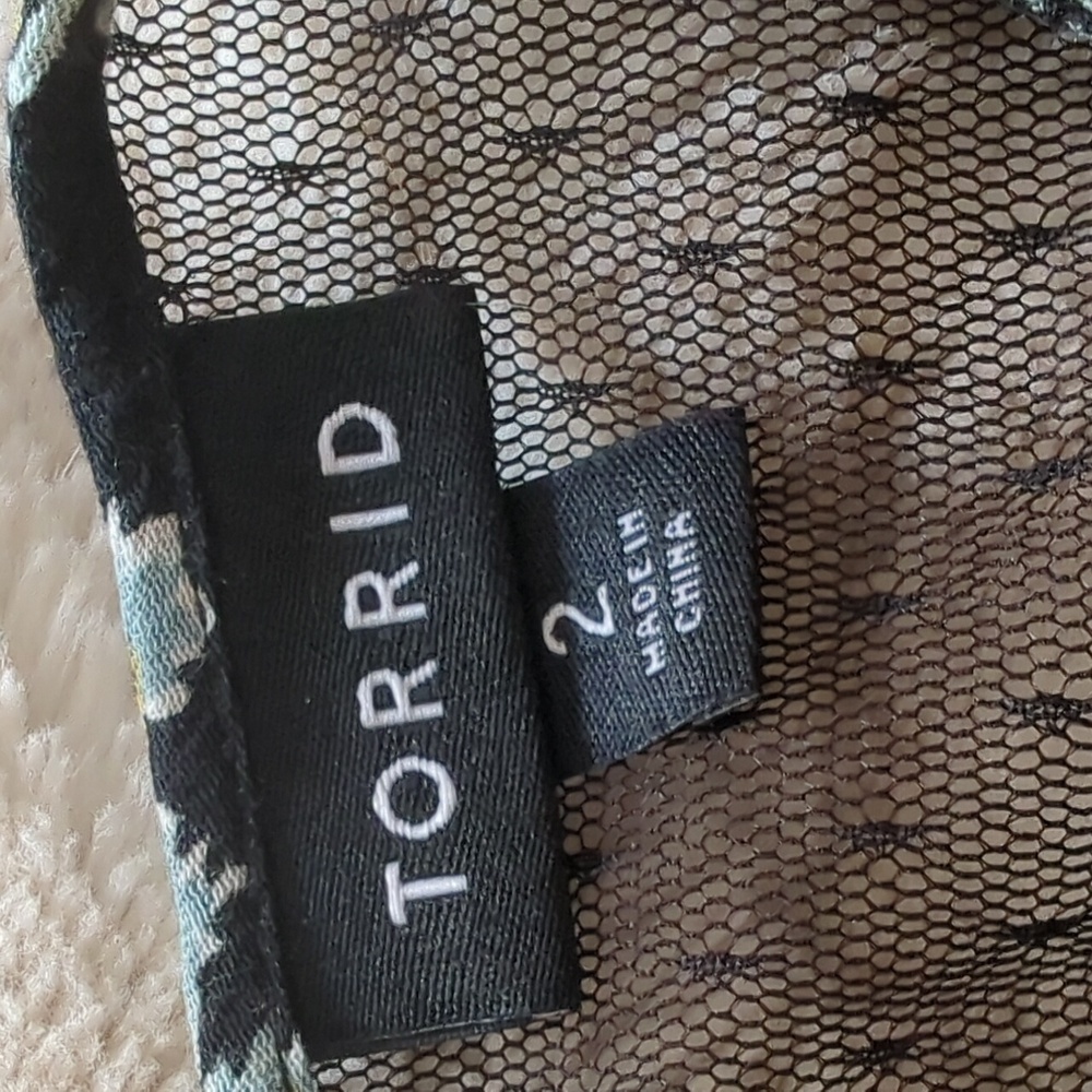 Torrid lace front gauze midi dress - Picture 10 of 13